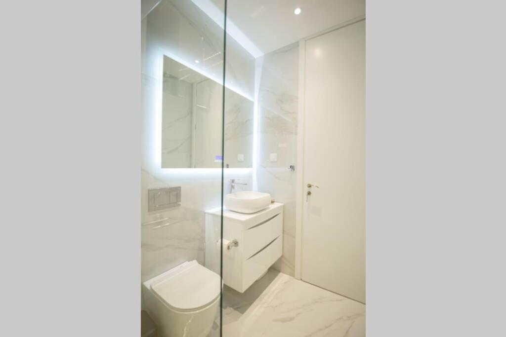 Ecostay-Serenity,Business Class Apartment By The Sea In Alimos Kalamaki Athens Exterior photo
