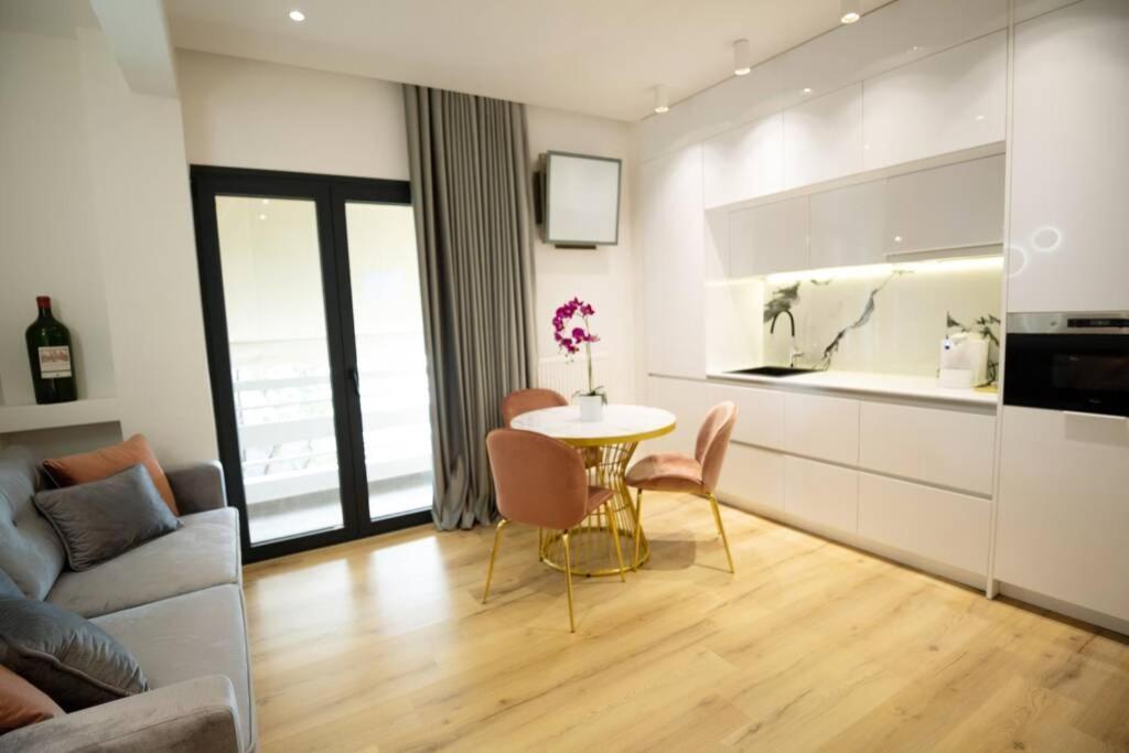 Ecostay-Serenity,Business Class Apartment By The Sea In Alimos Kalamaki Athens Exterior photo